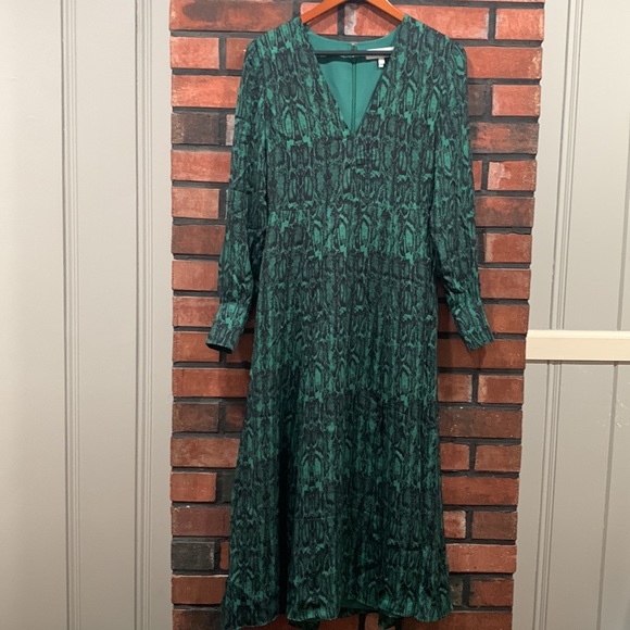 Reiss GRETA LONG SLEEVE PRINTED MIDI DRESS - Picture 7 of 16